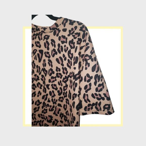 Women's Oversized Cheetah Shirt Blouse Size 6 - Picture 2 of 6